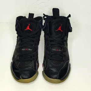 Jordan Jumpman Two Trey University black red boys high tops size 6.5