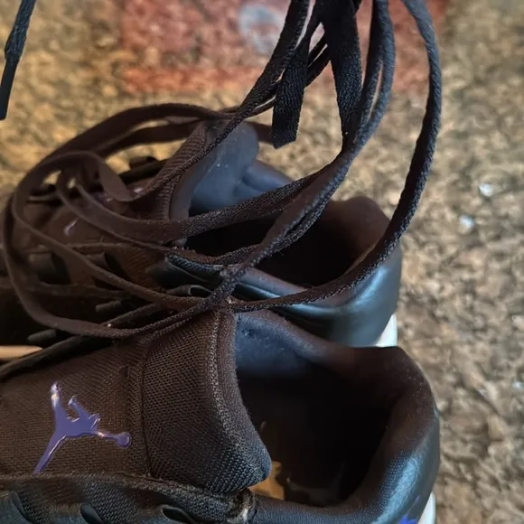 Jordan Kids Black and Blue Athletic Shoes 7Y
