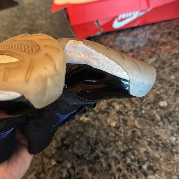 Jordan Kids Black and Blue Athletic Shoes 7Y
