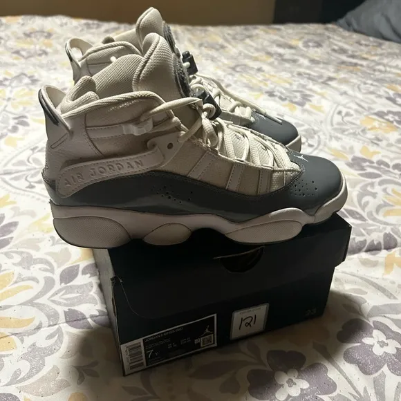 Jordan Kids Shoes - White and Gray