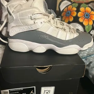 Jordan Kids Shoes - White and Gray