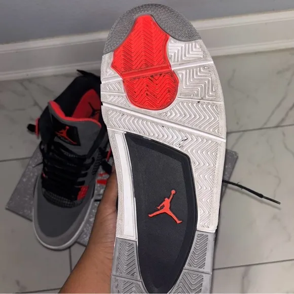 Jordan Men's Gray and Red Sneakers
