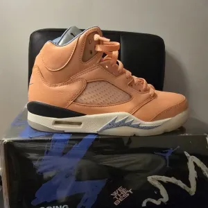 Jordan Men's Shoes in Orange and Blue