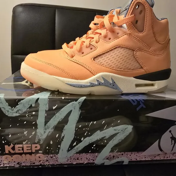 Jordan Men's Shoes in Orange and Blue