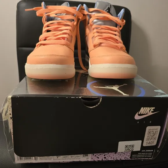 Jordan Men's Shoes in Orange and Blue