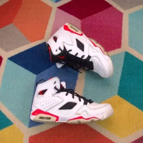 Jordan Flight Club 91 GS White Infrared Sneakers Size 4 Y