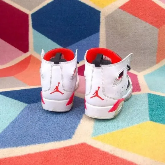 Jordan Flight Club 91 GS White Infrared Sneakers Size 4 Y