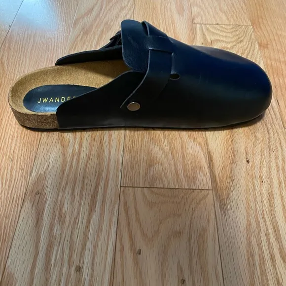JW Anderson NWOT black leather mule clogs