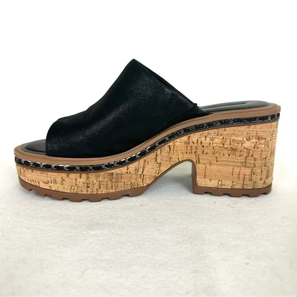 KARL LAGERFELD Women’s Clarina Black Leather Slip on Platform Sandals, Size 8.5