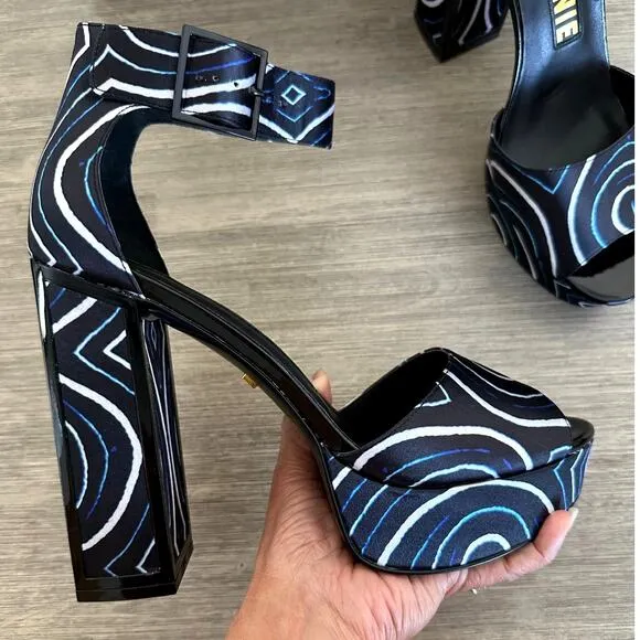 Kat Maconie Angel/Black Printed Satin Chunky High Heel Shoes Authentic size US 9