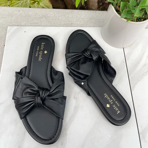 KATE SPADE Black Leather bow sandals size 6 new