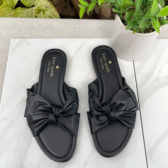 KATE SPADE Black Leather bow sandals size 6 new