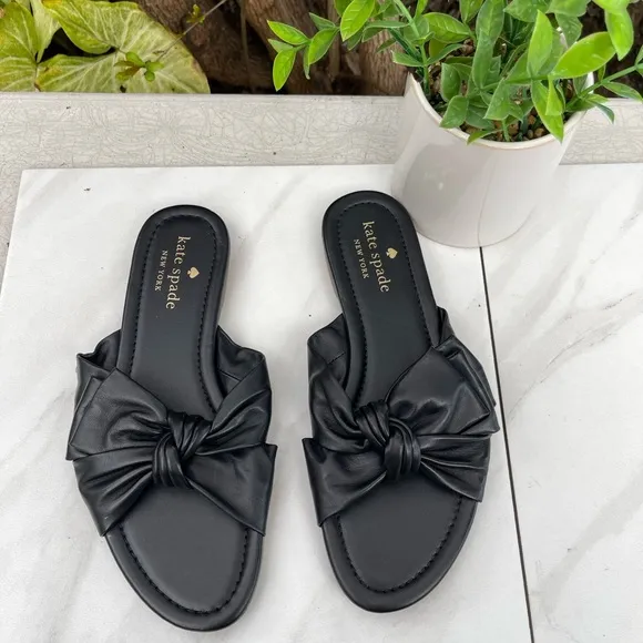 KATE SPADE Black Leather bow sandals size 6 new