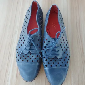 Kate Spade New York Blue Leather Round Cut-Out Lace-Up Shoes 10M  MSRP: $278