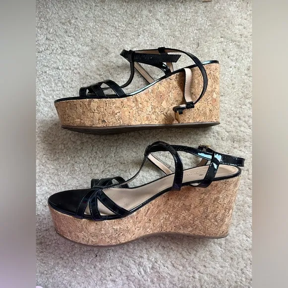 kate spade | patent leather and cork t-strap platform sandals | size 9