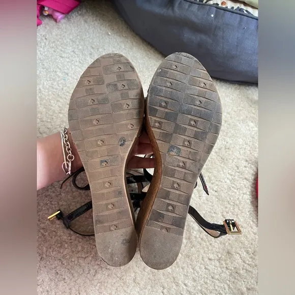 kate spade | patent leather and cork t-strap platform sandals | size 9