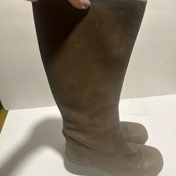 KEEN AKITA Knee High Wedge Boots Brown Suede Womens Size 7.5‎
