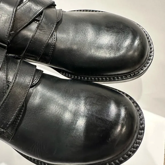 Kenneth Cole Men's Italian Leather Chunky Derby shoes