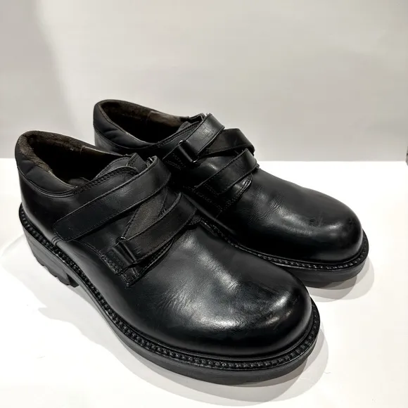 Kenneth Cole Men's Italian Leather Chunky Derby shoes
