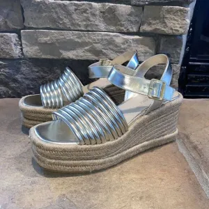 KENNETH COLE NEW YORK 9M Womens Gold 2‎ Wedge Shelby Wedge Espadrille Shoes