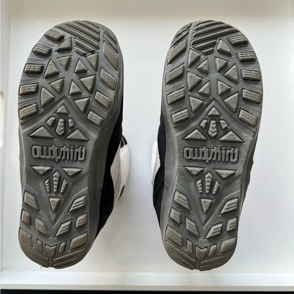 Kids Boa Snowbording boots size 6
