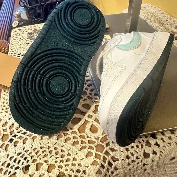 Kid's Dunk Low &quot;Mint Foam Nike Kids Shoes - White and Mint