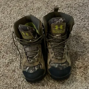 Kids hunting boots