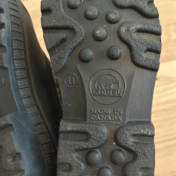 Kids Sorel Boots Size 11