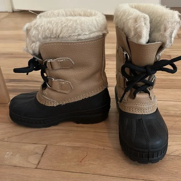 Kids Sorel Boots Size 11