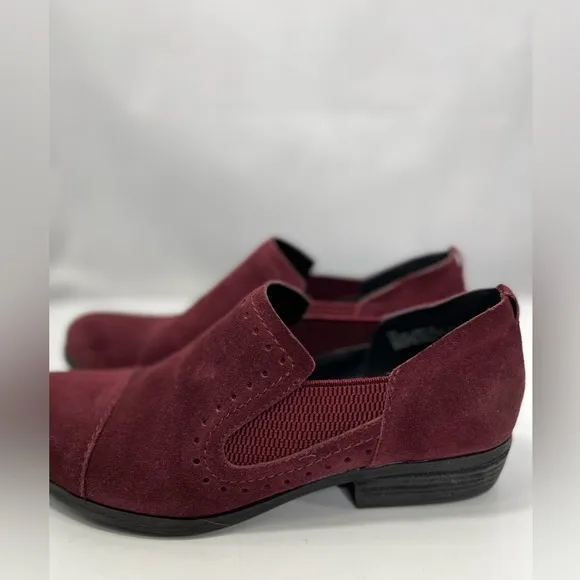 Korks burgundy real suede shoes