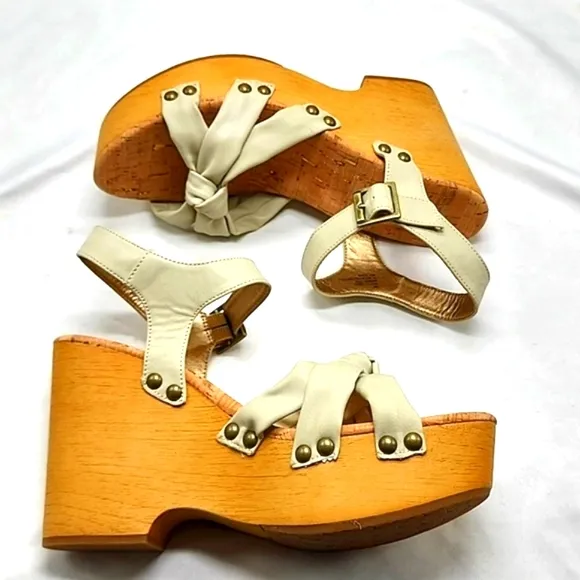 KORKS DAWSON OFF WHITE ANKLE STRAP PLATFORM WEDGE SANDALS SIZE 9 NWOB