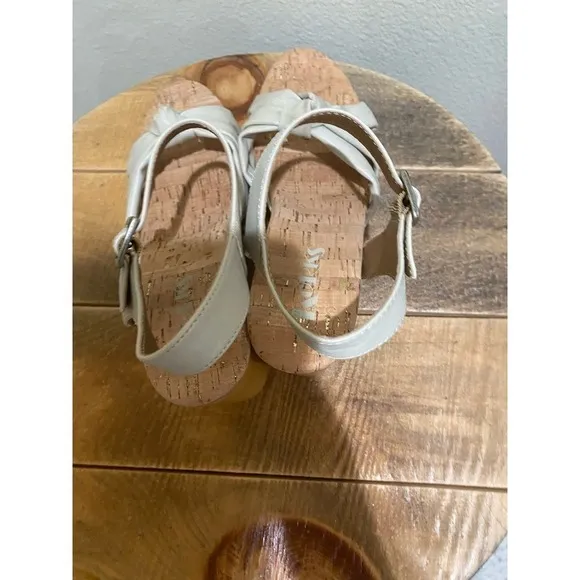 Korks Dawson wedge Platform Sandals Cream size 8