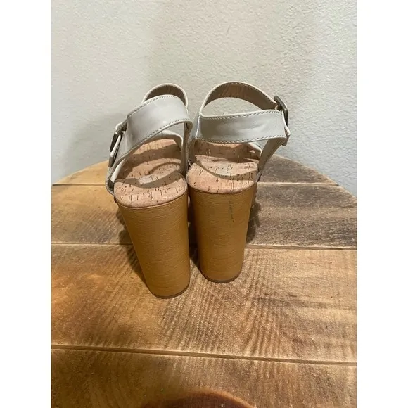 Korks Dawson wedge Platform Sandals Cream size 8