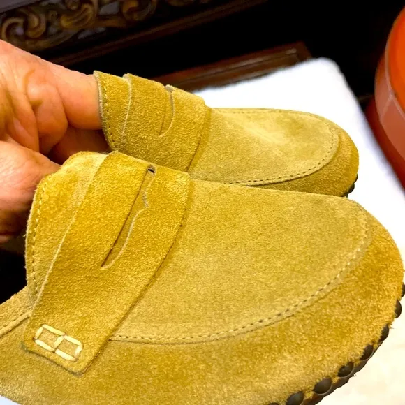 KORS Michael Kors,‎ size 8, clog style shoes