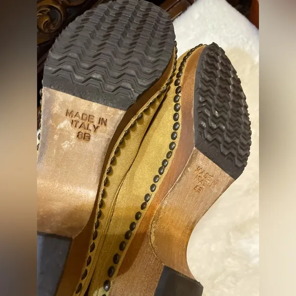 KORS Michael Kors,‎ size 8, clog style shoes