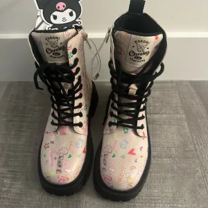 Kuromi Boots