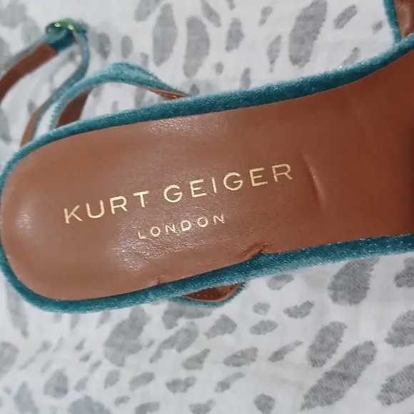 Kurt Geiger Kensington London Rainbow Eagle Teal Quilted Stylish High Heels NEW