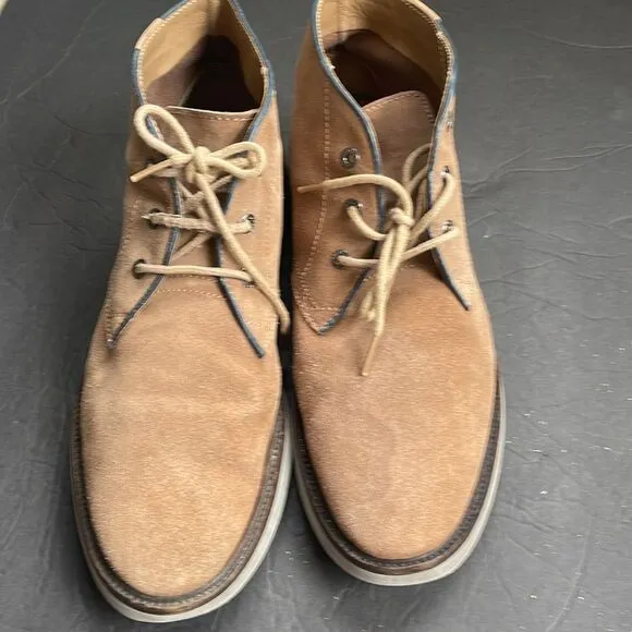 Lacoste  🐊 Mens Sherbrooke Hi boots in light brawn size 9.5