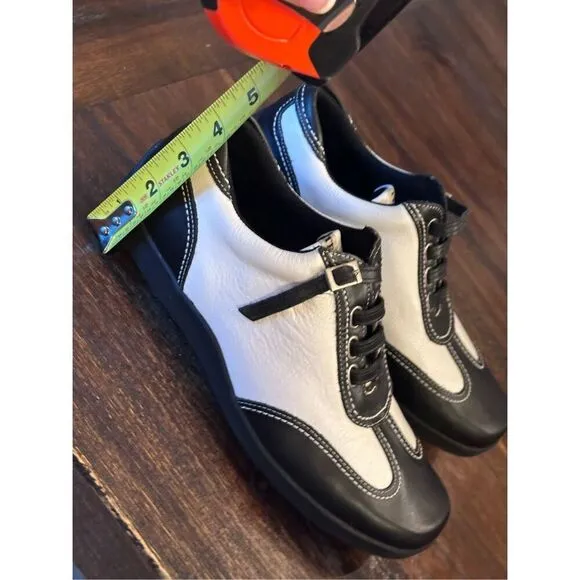 Ladies Tehama leather golf shoes