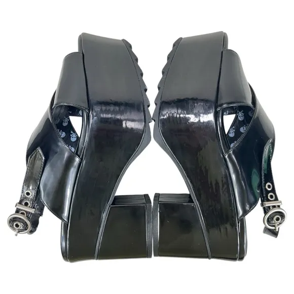 Lamoda‎ | Women 10 | Black Shiny Serenity Chunky Platform Sandals