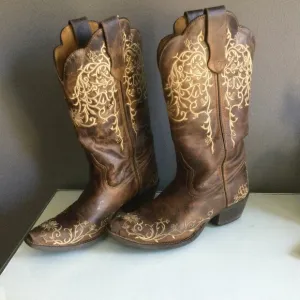 Laredo Embroidered Snip Toe Western Cowboy Boots