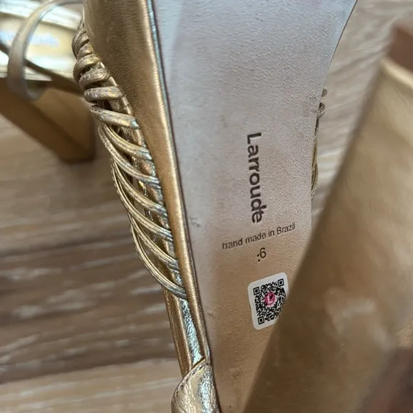 Larroudé Valerie Platform Sandal In Gold Metallic Leather, size 6