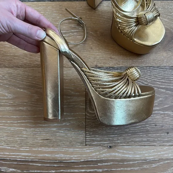 Larroudé Valerie Platform Sandal In Gold Metallic Leather, size 6