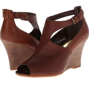 Lauren Ralph Lauren Hannie Wedge Pump Size 5B