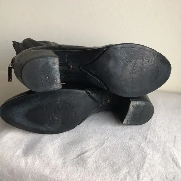 LeMarge booties Sz 41 black leather upper and sole. Quality leather construction