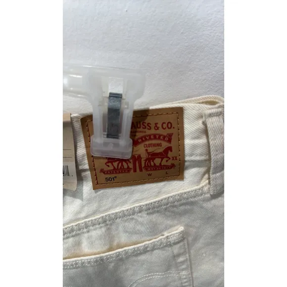 Levi's 501 Button Fly Denim Shorts Women's Size 31 Cream Butterfly