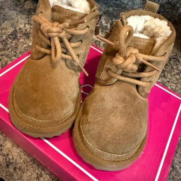 Lightly used toddler girl all 7C shoe haul 11 pairs including Ugg boots