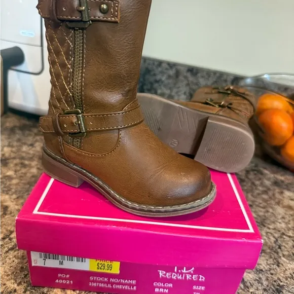 Lightly used toddler girl all 7C shoe haul 11 pairs including Ugg boots