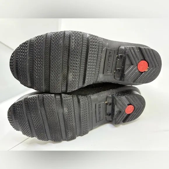 Like new black glitter Hunter Woman/Big Girl (starcloud) size 5