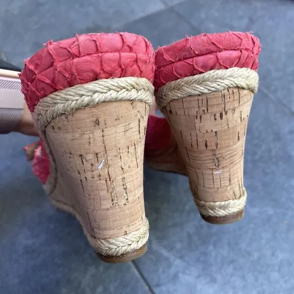 Lisa for Donald J Pliner Coral Pink Open Toed Wedge Shoes Size 9.5